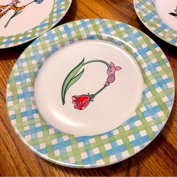 Disney Winnie the Pooh Set of 8inch Plates Pooh Tigger Eyore Piglet Excellent - Picture 3 of 10